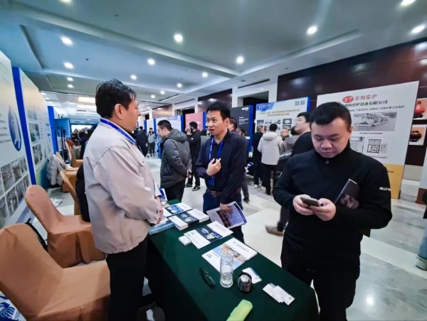 cfe81c290e13ba3cfca442a1849b9faf.jpg